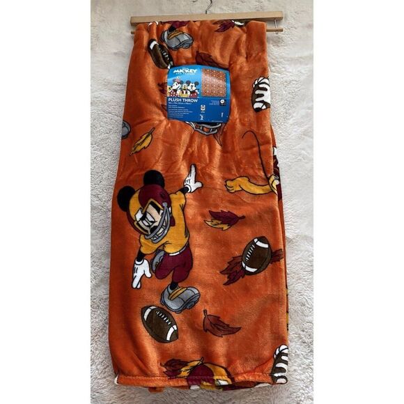 Disney Mickey Mouse & Friends Football Fall Throw Blanket 50”x70” Donald Pluto - Picture 1 of 14